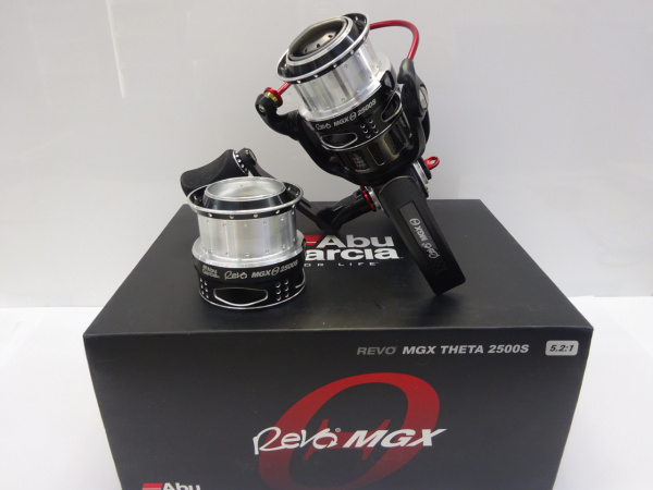 20レボMGXシータ 2500S